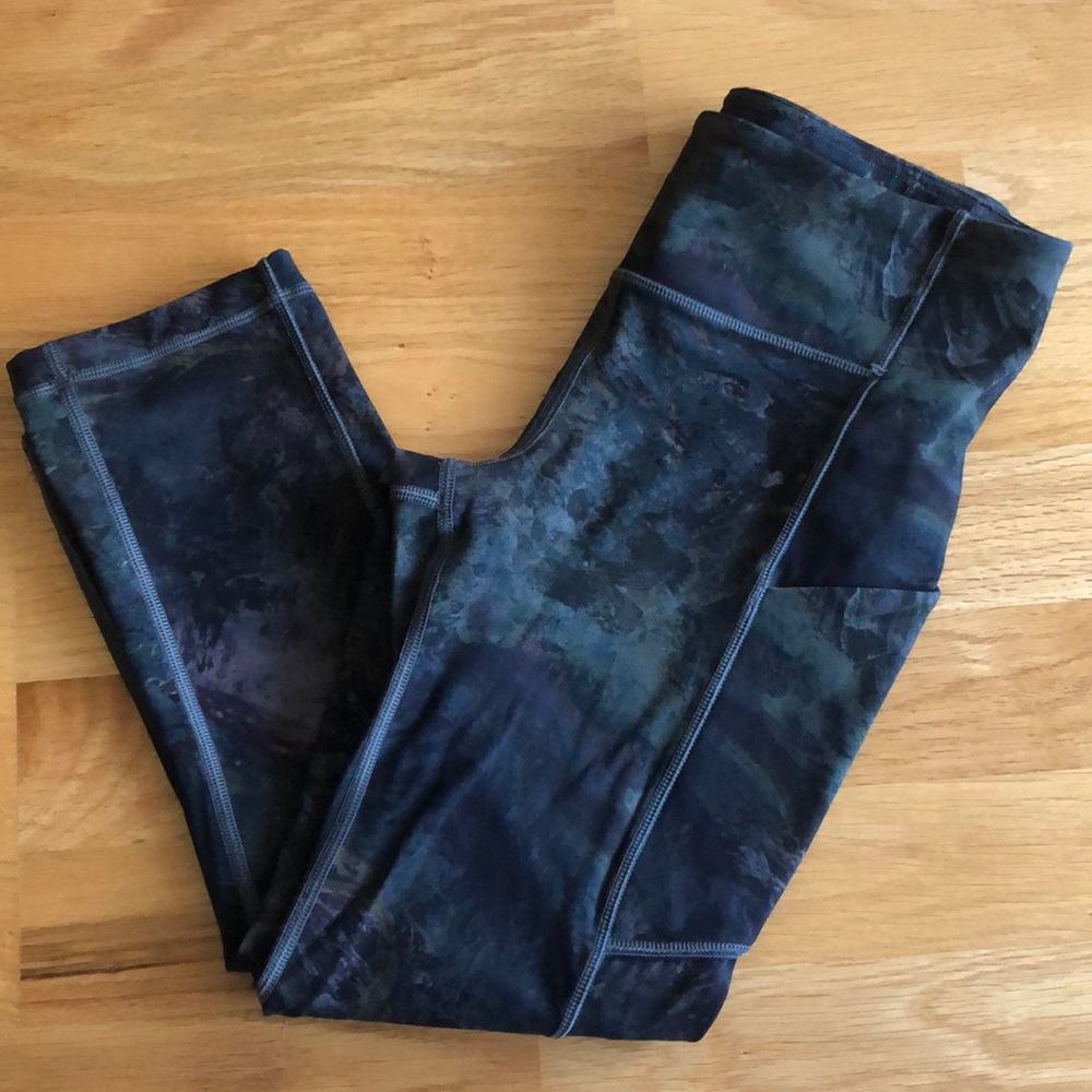 NWOT Lululemon speed up cropped leggings